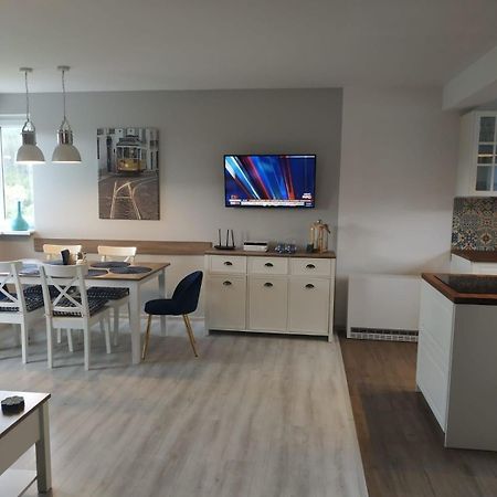Ferienvilla Hampton Fuer 6 Personen Und 2 Kinder Kiczora Екстериор снимка